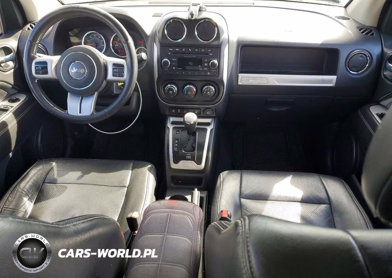 2015 Jeep Compass Latitude VIN:1C4NJCEA1FD192178 - 8