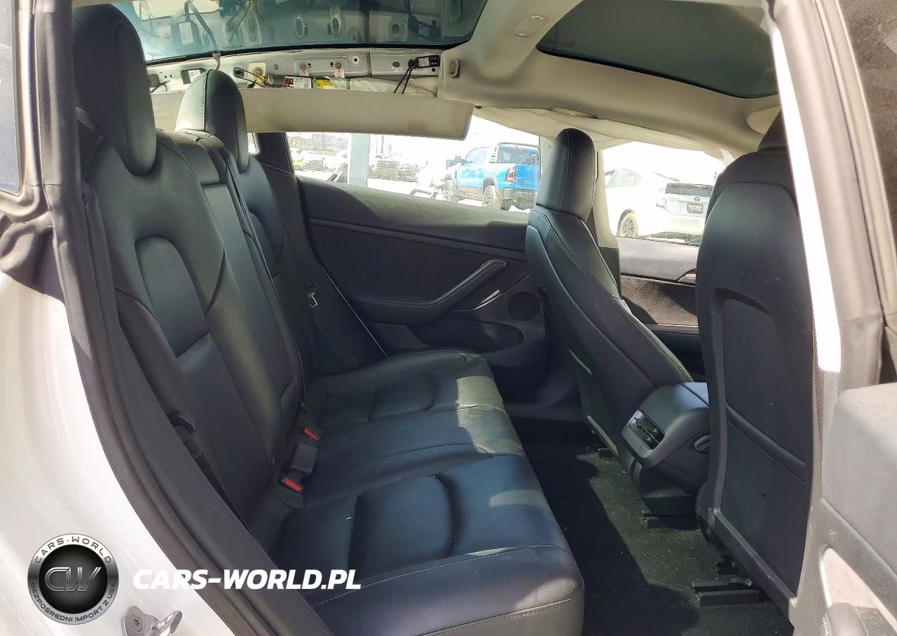 2023 Tesla Model 3 VIN:5YJ3E1EAXPF582660 - 10
