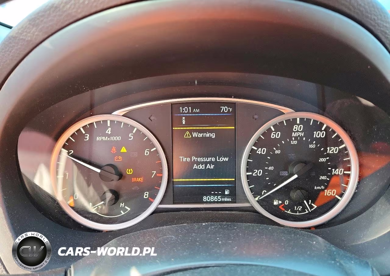 2019 Nissan Sentra S VIN:3N1AB7AP4KY449969 - 9