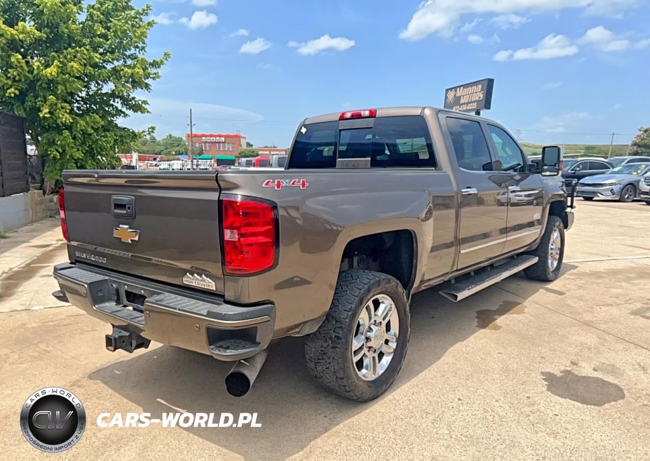 2015 Chevrolet Silverado K2500 High Country VIN:1GC1KXE88FF617187 - 4