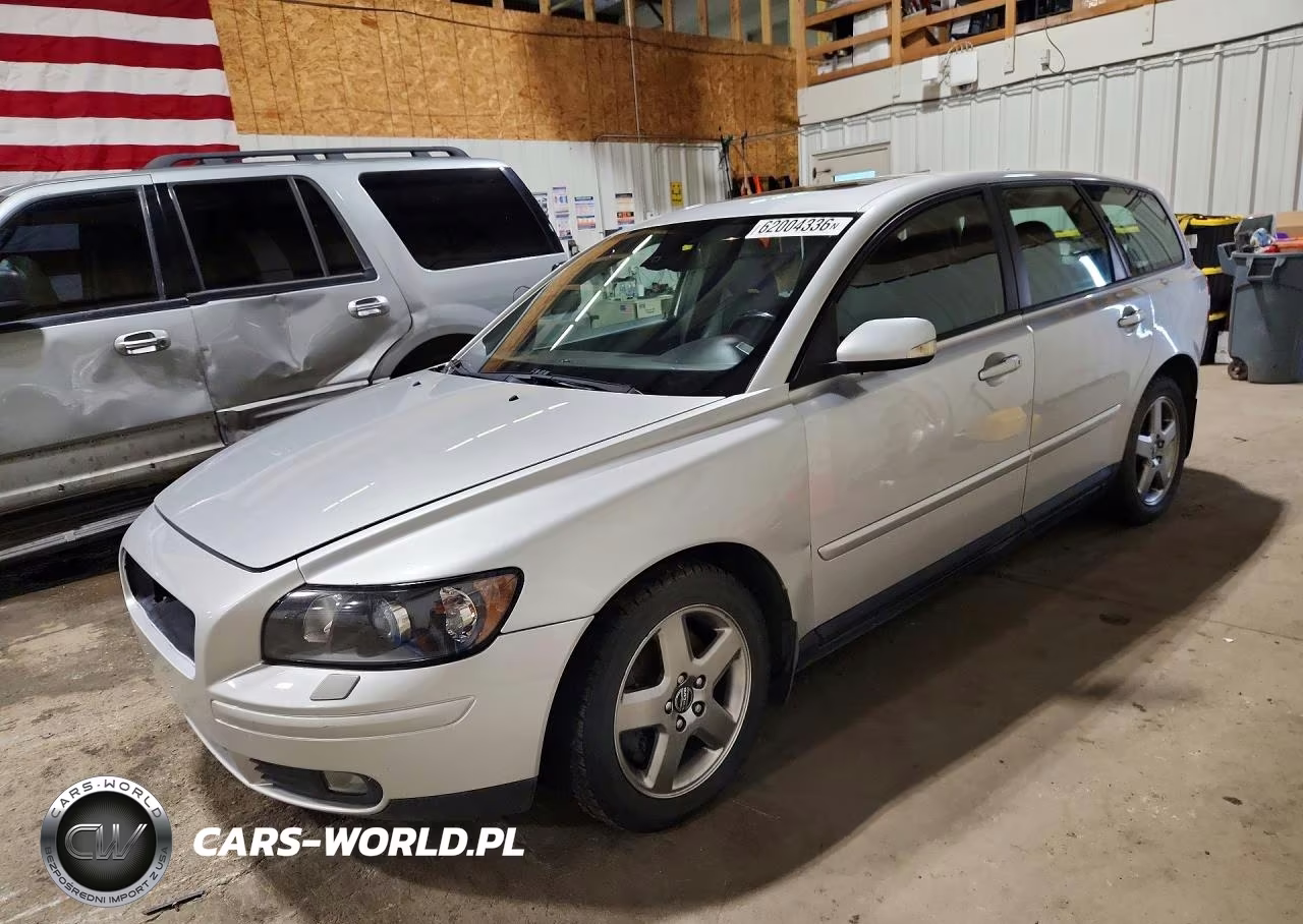 2005 Volvo V50 T5