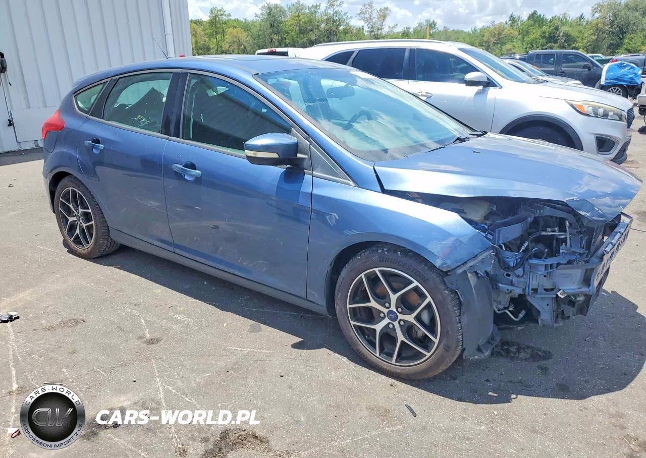 2018 Ford Focus Sel VIN:1FADP3M26JL266204 - 4