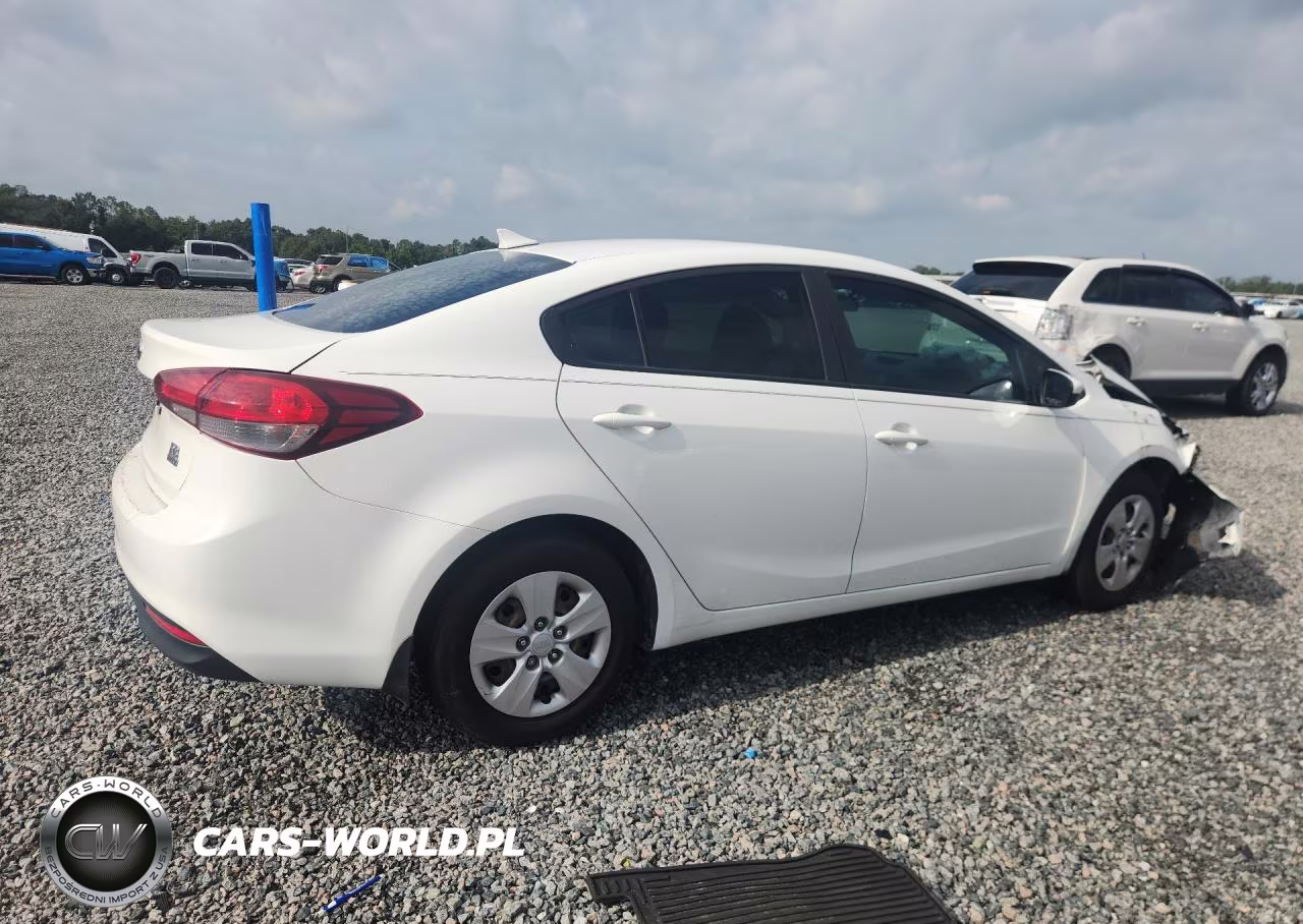 2017 Kia Forte Lx VIN:3KPFK4A70HE146800 - 3