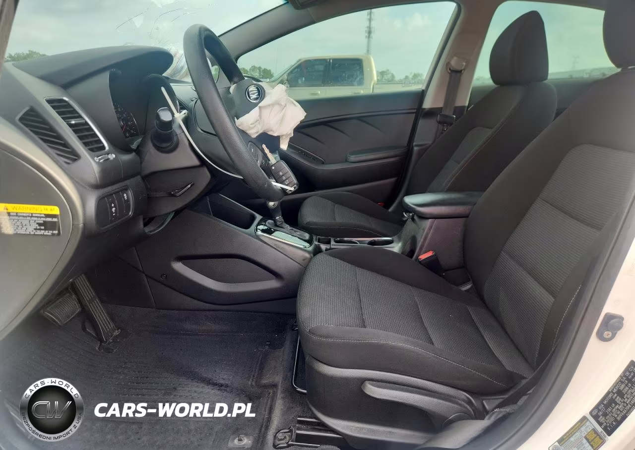 2017 Kia Forte Lx VIN:3KPFK4A70HE146800 - 7