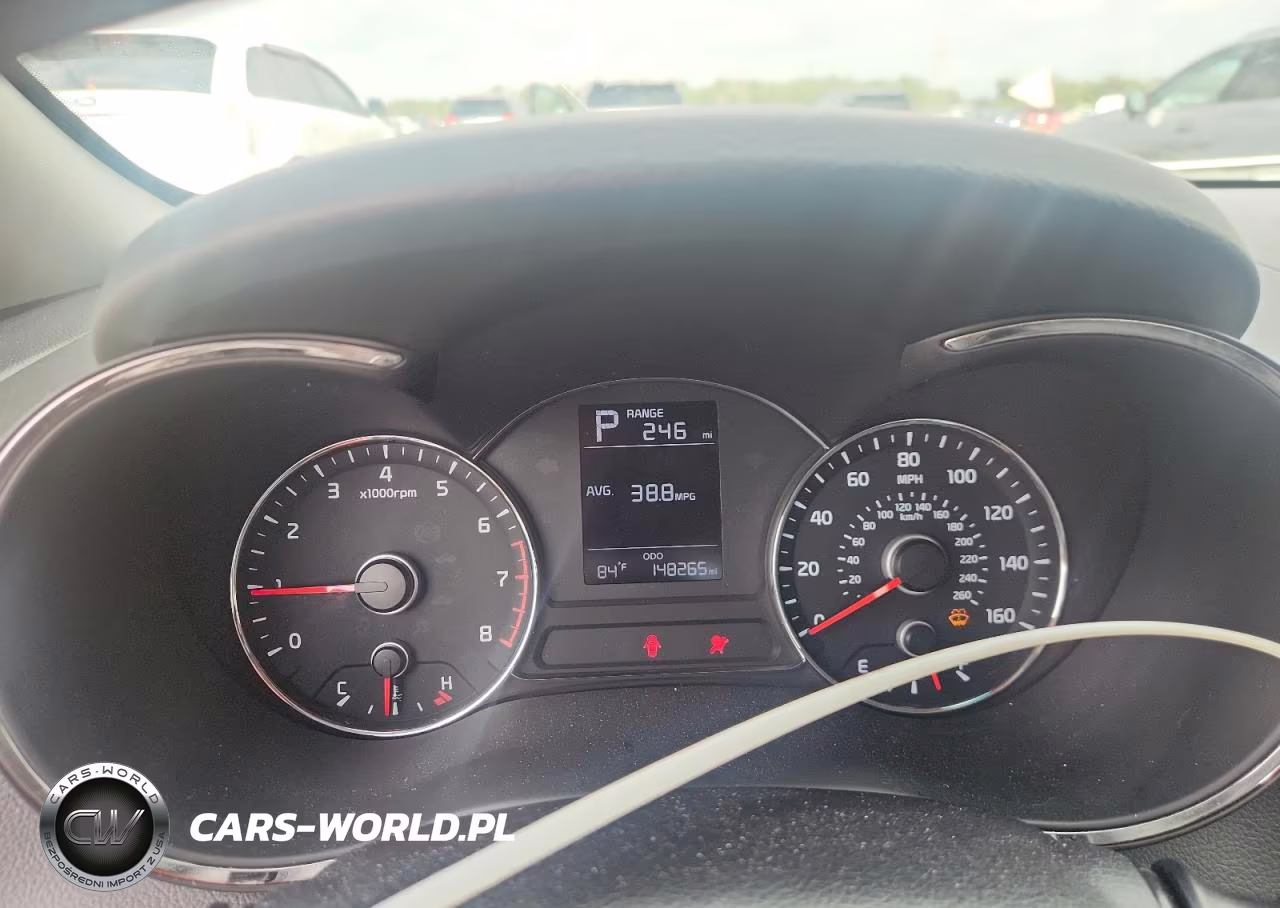 2017 Kia Forte Lx VIN:3KPFK4A70HE146800 - 9