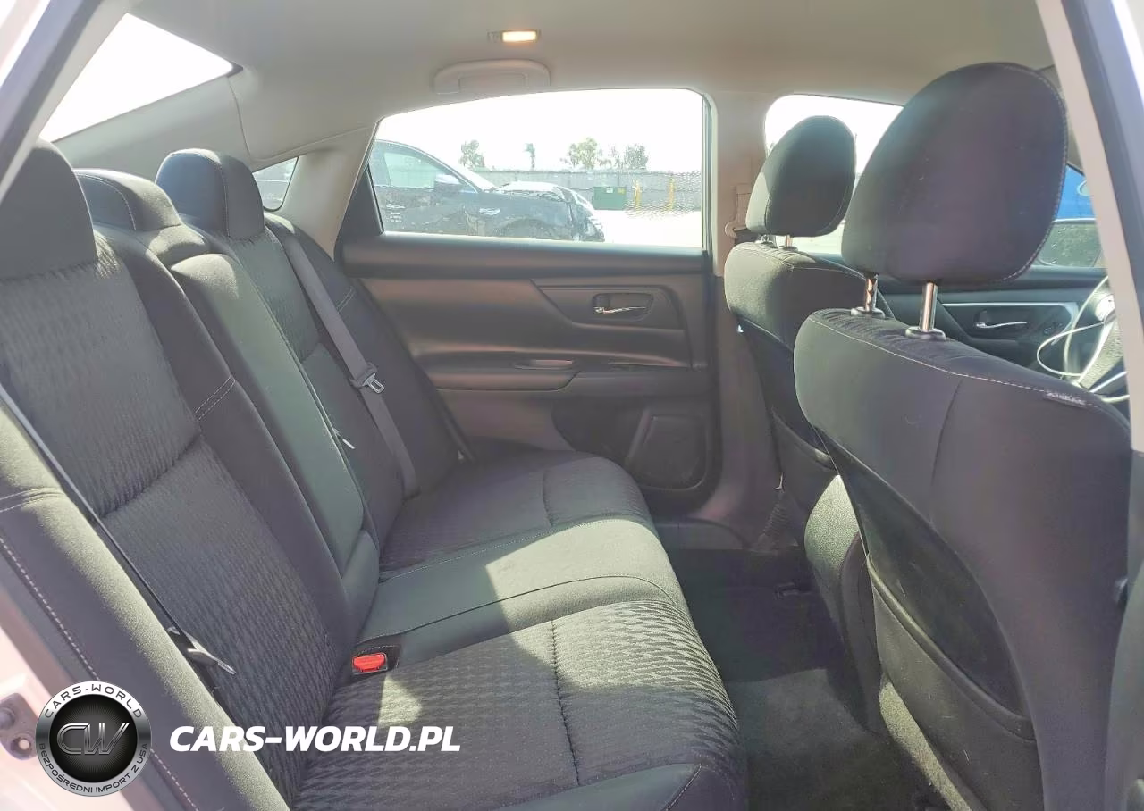 2018 Nissan Altima 2.5 S VIN:1N4AL3AP5JC153939 - 10