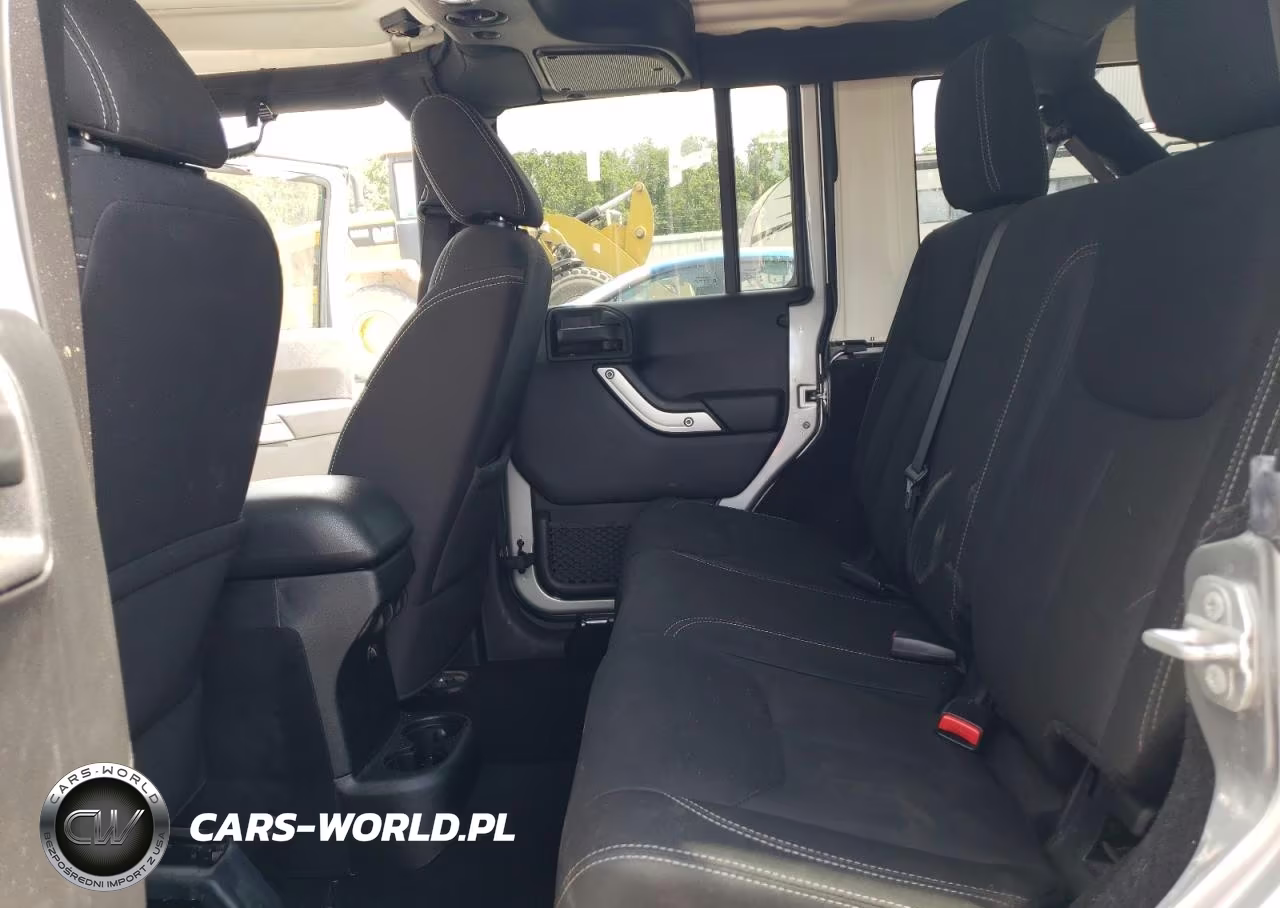 2016 Jeep Wrangler Unlimited Rubicon VIN:1C4BJWFG1GL127894 - 11