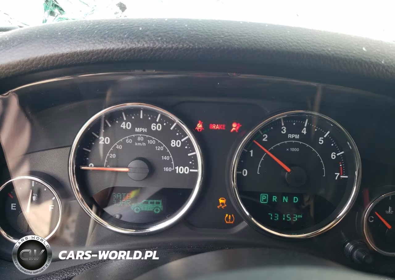 2016 Jeep Wrangler Unlimited Rubicon VIN:1C4BJWFG1GL127894 - 9