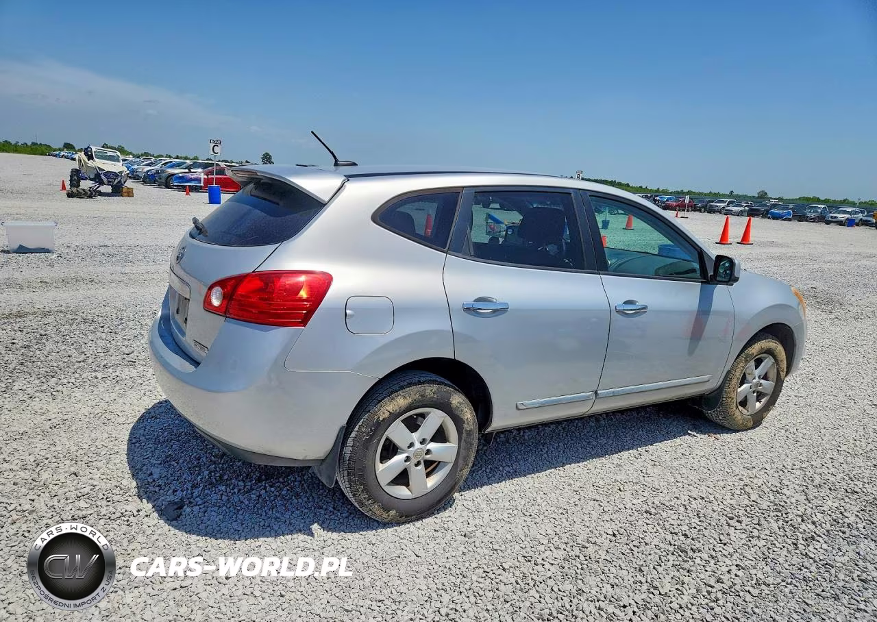 2013 Nissan Rogue S VIN:JN8AS5MT5DW549717 - 3