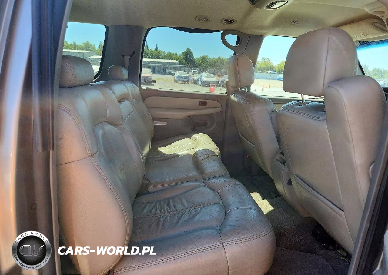 2000 Chevrolet Suburban K1500 VIN:3GNFK16T5YG151958 - 10