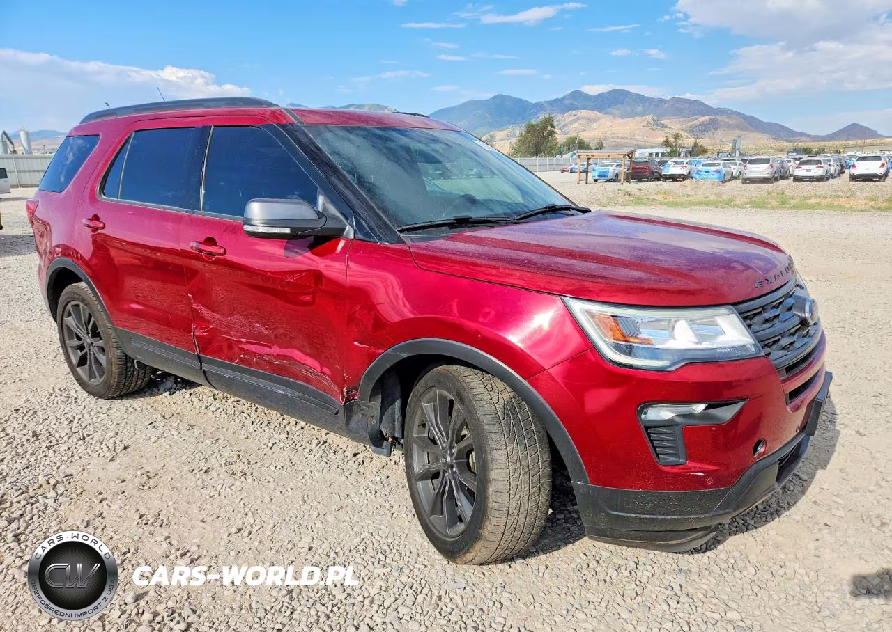 2018 Ford Explorer Xlt VIN:1FM5K8D85JGC05896 - 4