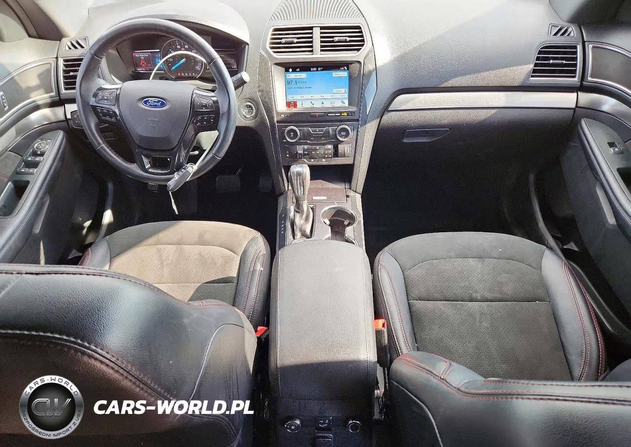 2018 Ford Explorer Xlt VIN:1FM5K8D85JGC05896 - 8