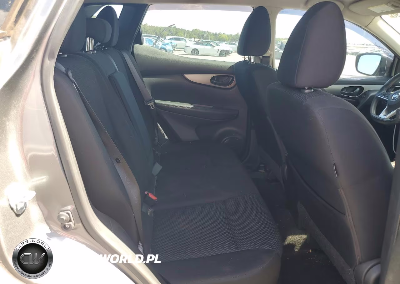 2017 Nissan Rogue Sport S VIN:JN1BJ1CR5HW120300 - 10