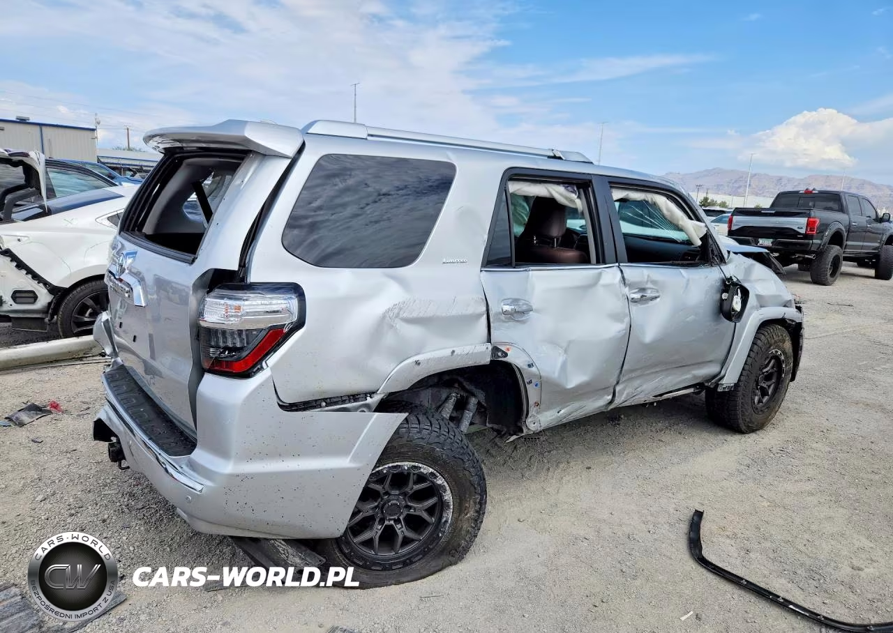 2020 Toyota 4Runner Limited VIN:JTEBU5JR0L5785596 - 3