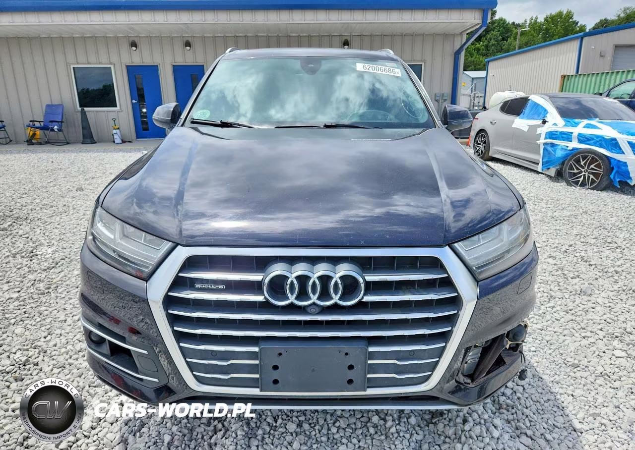 2017 Audi Q7 Prestige VIN:WA1VAAF79HD024082 - 5
