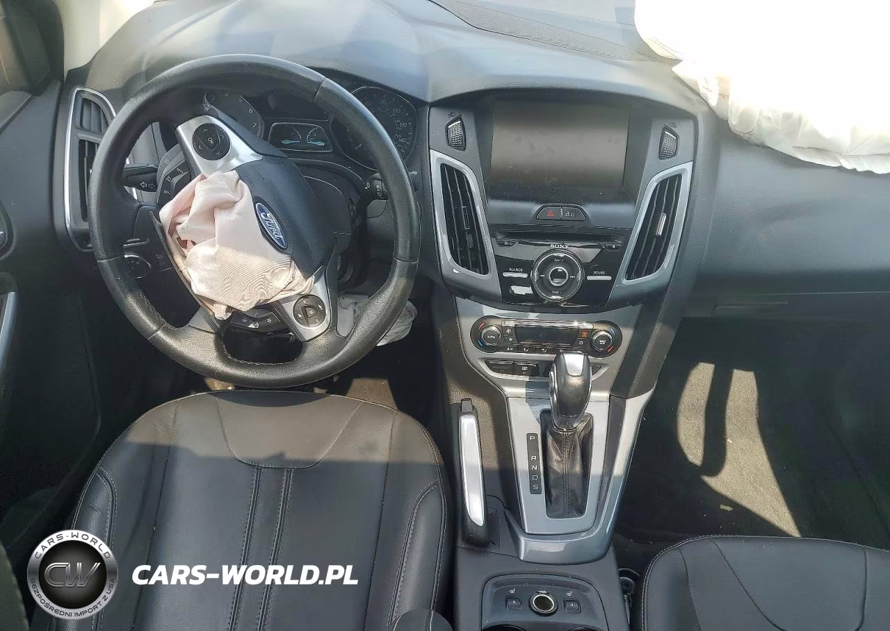 2013 Ford Focus Titanium VIN:1FADP3J27DL262607 - 8