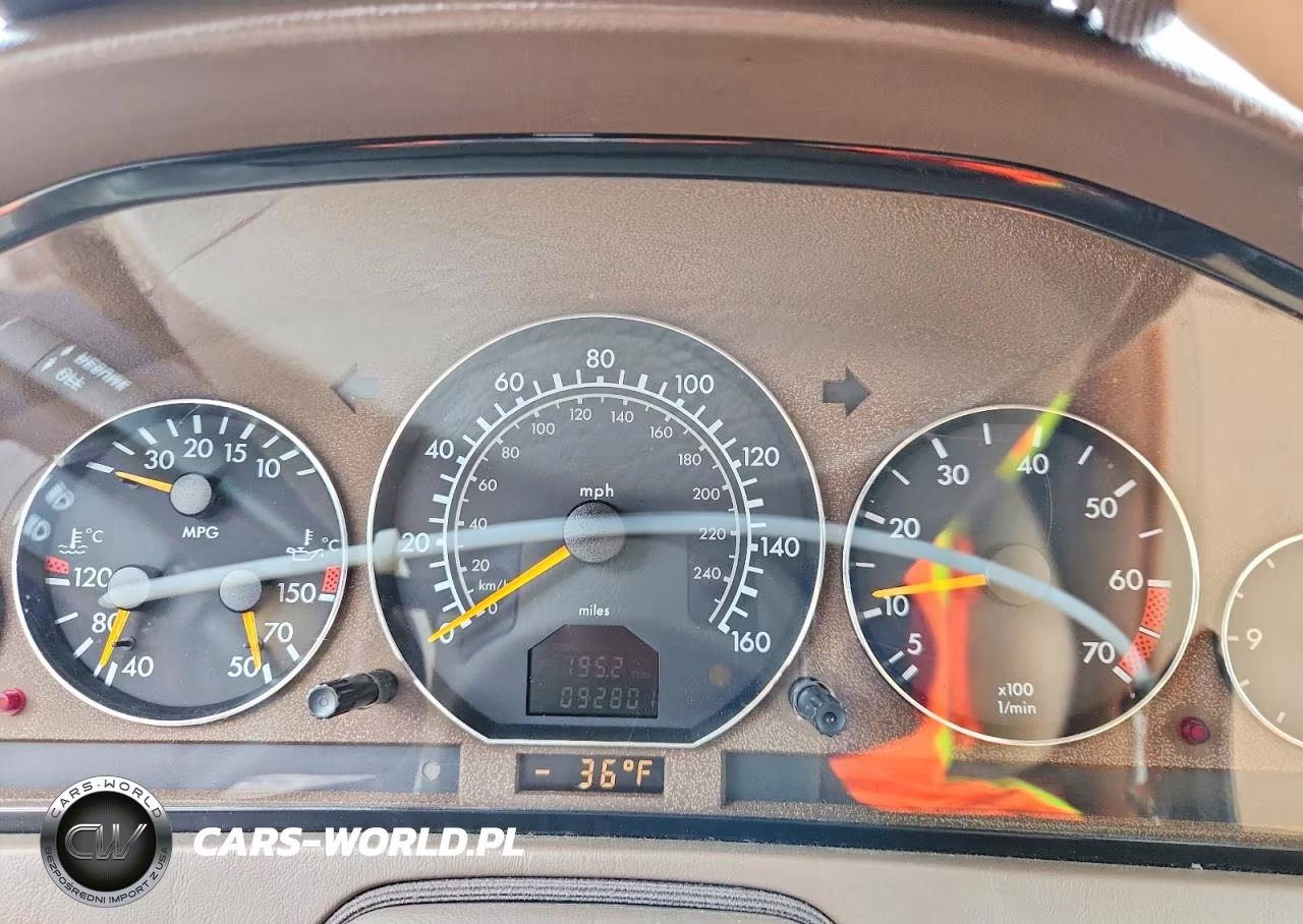 2000 Mercedes-Benz Sl 500 VIN:WDBFA68F8YF191497 - 9