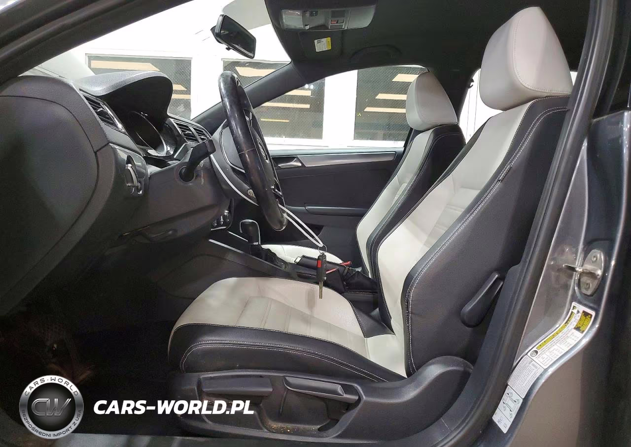 2016 Volkswagen Jetta Sport VIN:3VWD17AJ0GM371548 - 7