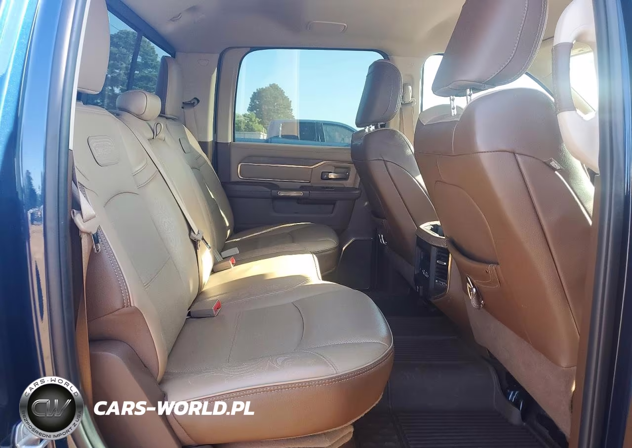 2022 Ram 3500 Longhorn VIN:3C63RRKL8NG216560 - 10