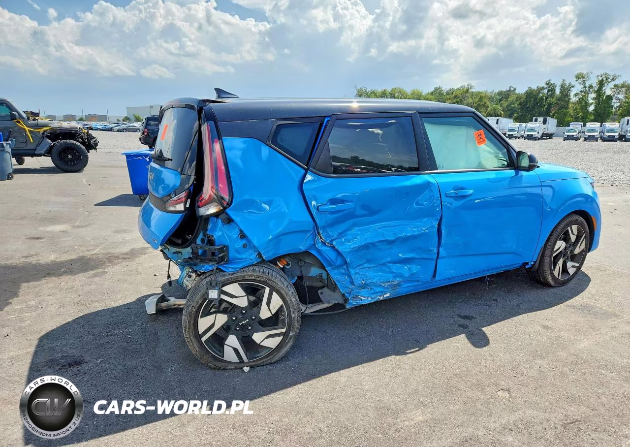 2024 Kia Soul Gt Line VIN:KNDJ53AU4R7227530 - 3