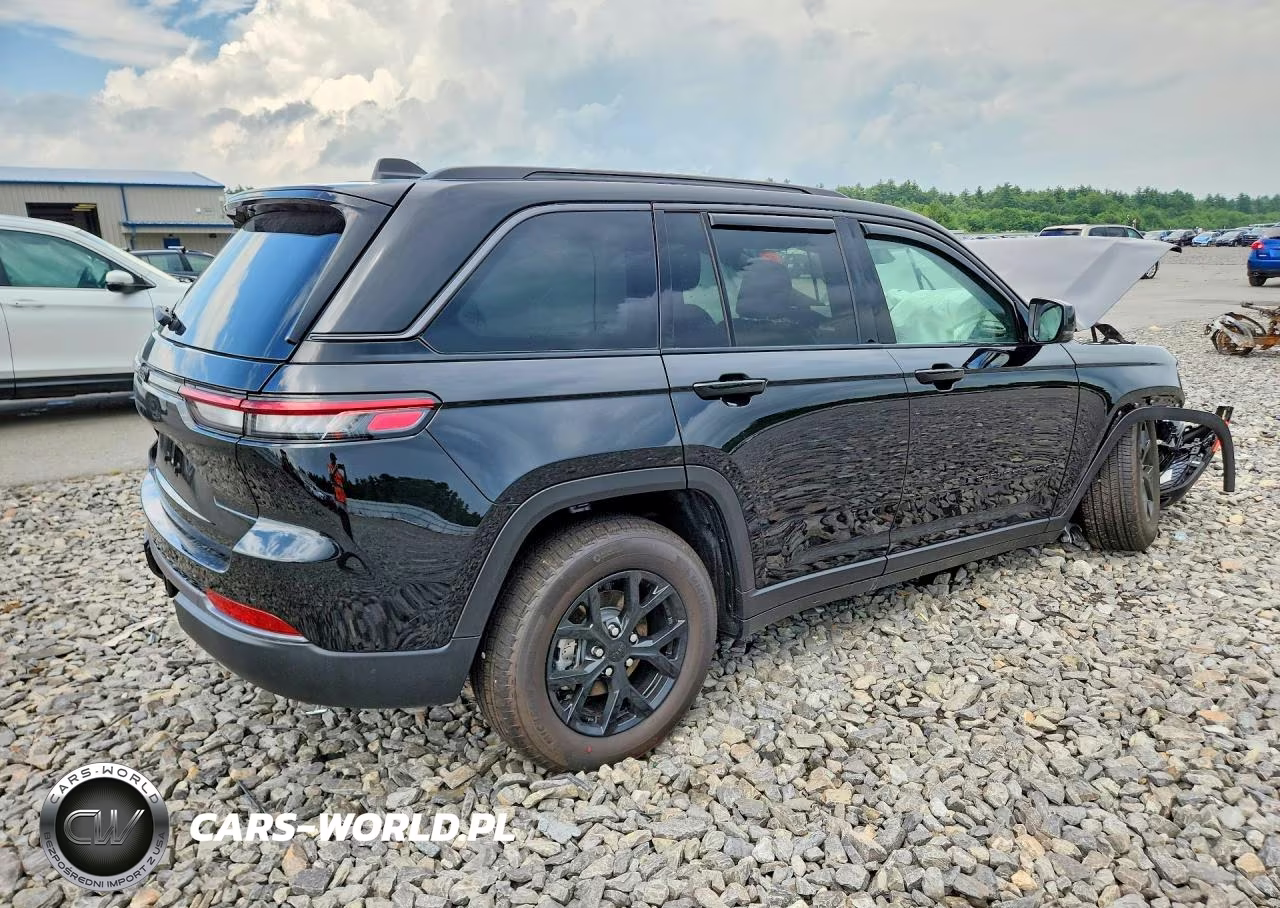 2026 Jeep Grand Cherokee Base VIN:1C4RJHAR5TC279996 - 3