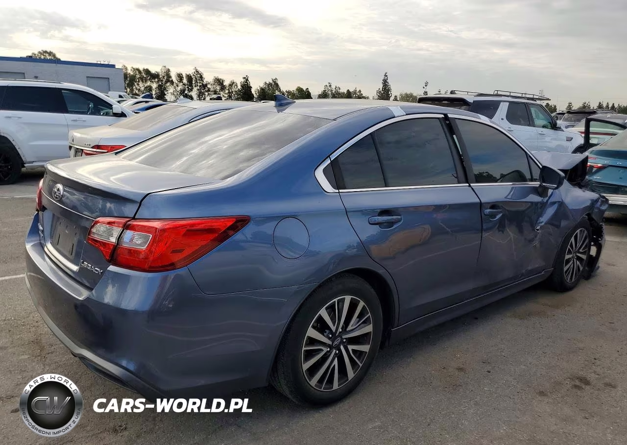 2018 Subaru Legacy 2.5I Premium VIN:4S3BNAC65J3008479 - 3