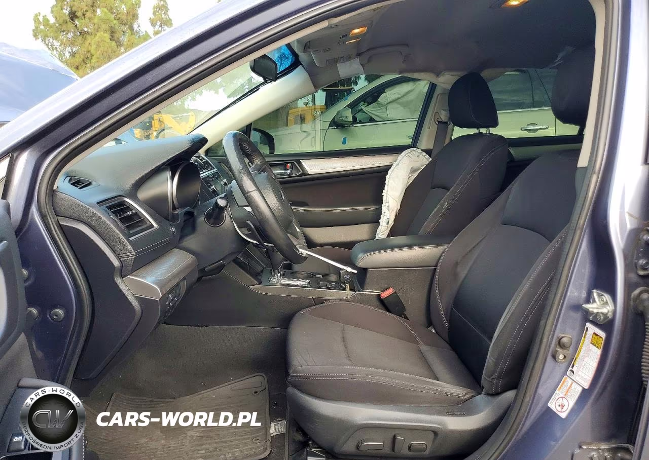 2018 Subaru Legacy 2.5I Premium VIN:4S3BNAC65J3008479 - 7