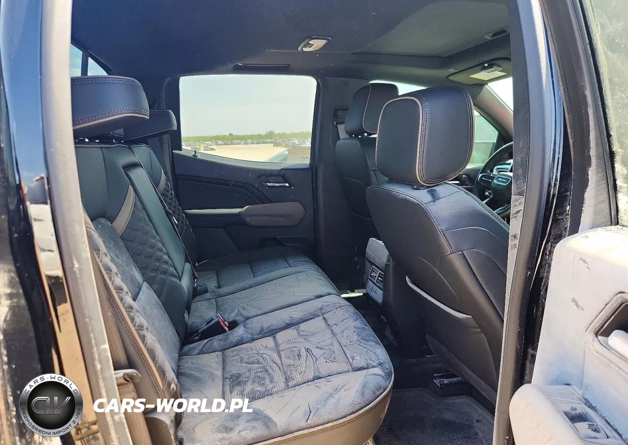 2025 GMC Canyon Denali VIN:1GTP2FEK2S1200266 - 10