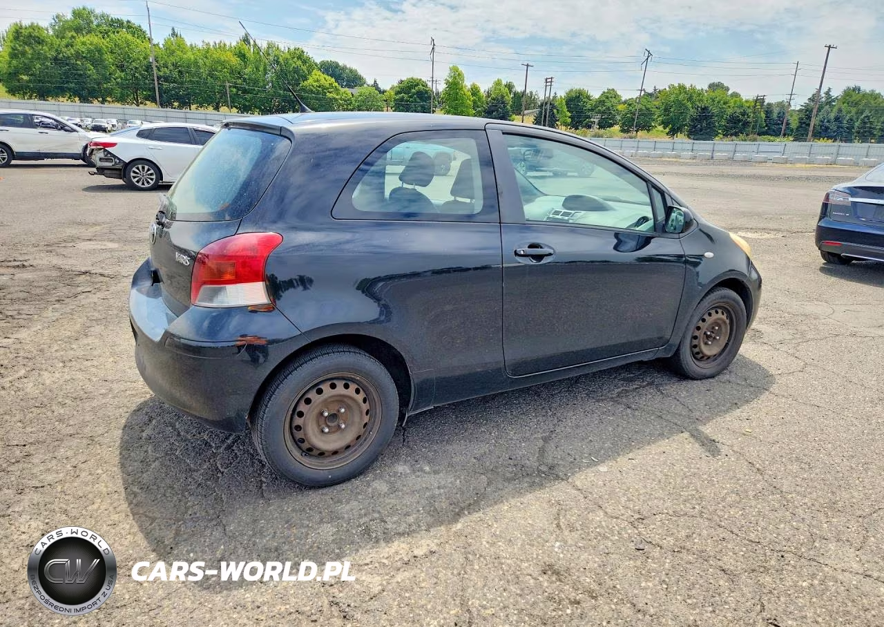 2011 Toyota Yaris Base VIN:JTDJT4K38B5334132 - 3