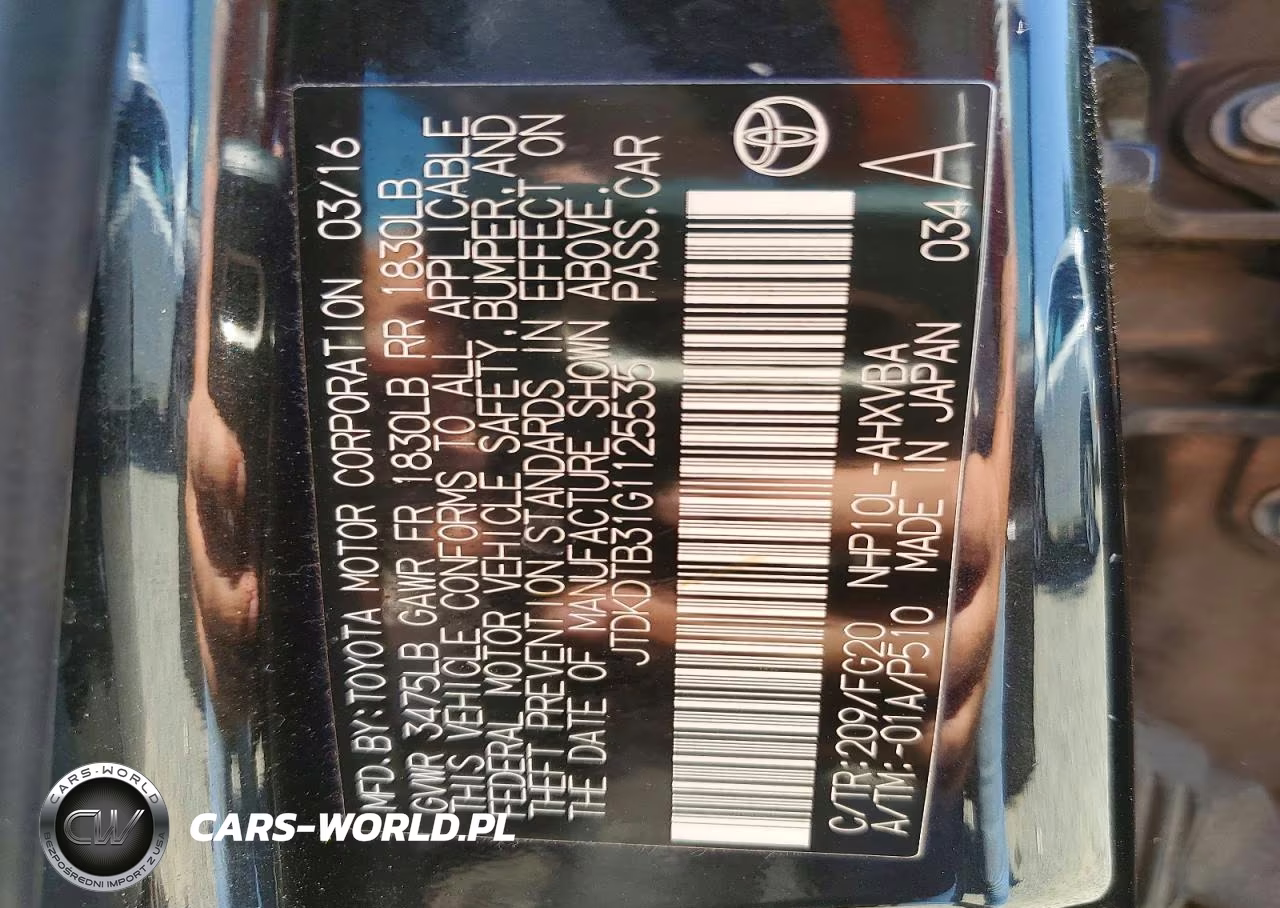 2016 Toyota Prius C Two VIN:JTDKDTB31G1125535 - 13