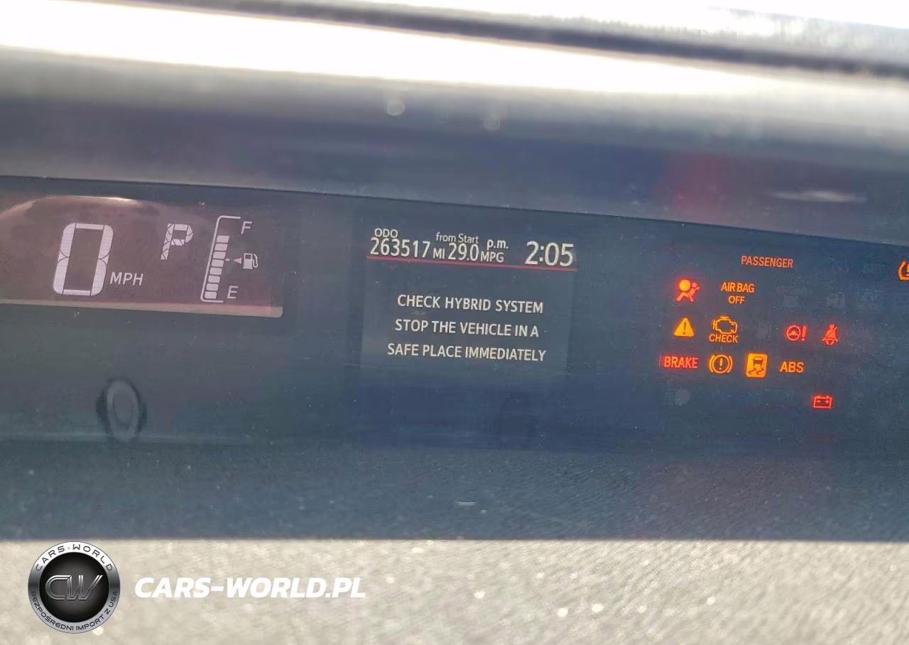 2016 Toyota Prius C Two VIN:JTDKDTB31G1125535 - 9
