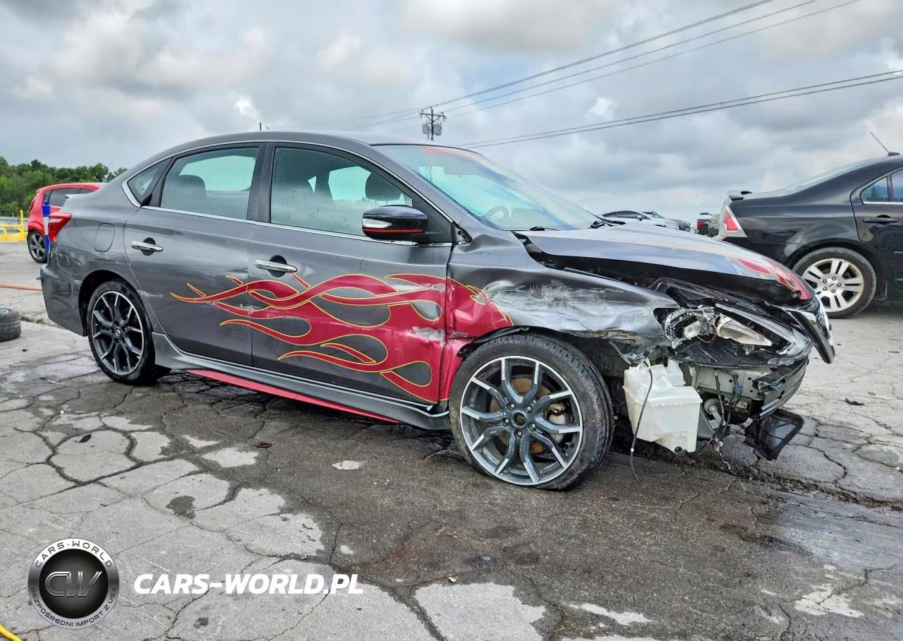 2017 Nissan Sentra Nismo VIN:3N1CB7AP6HY370885 - 4