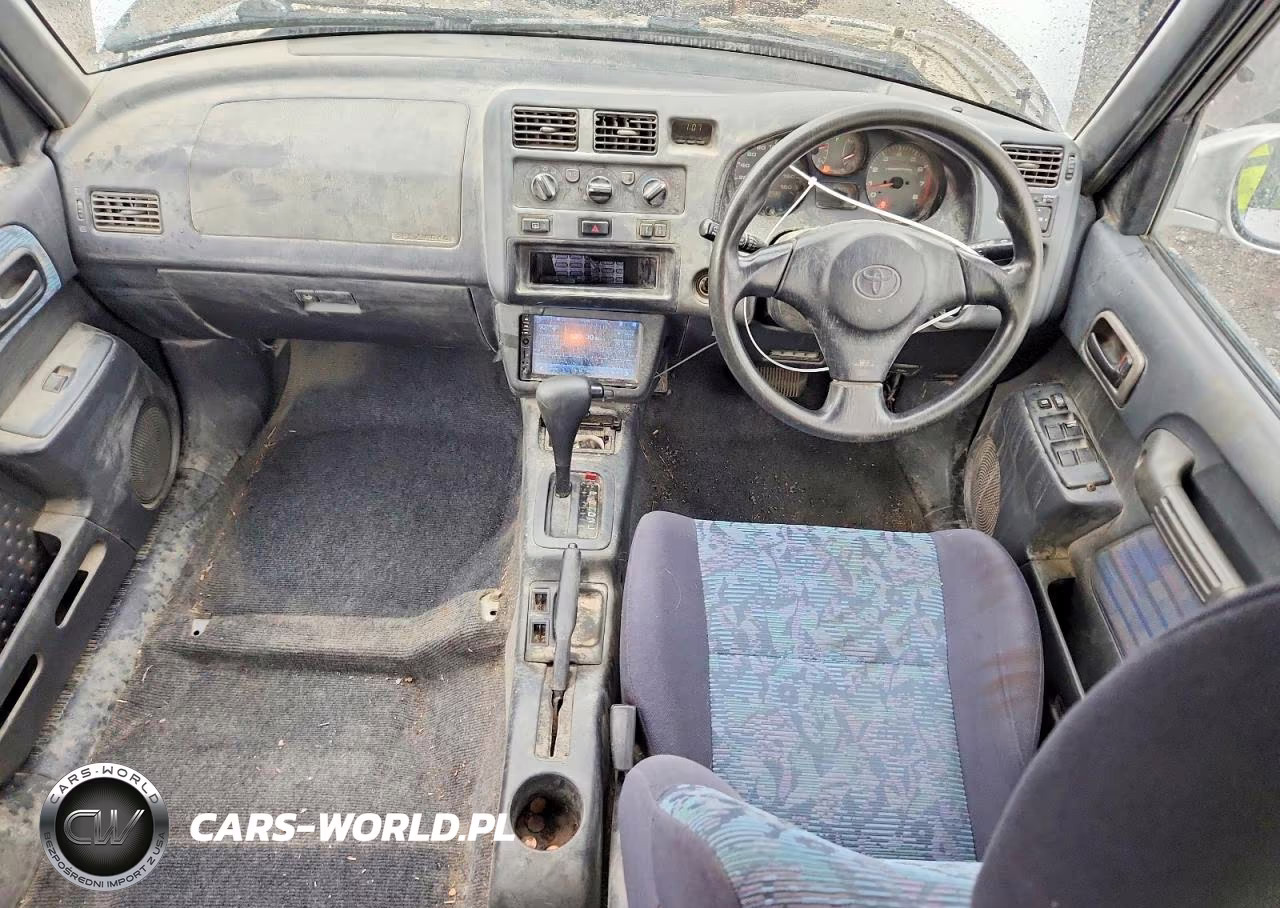 1997 Toyota Rav4 VIN:SXA110158082 - 8