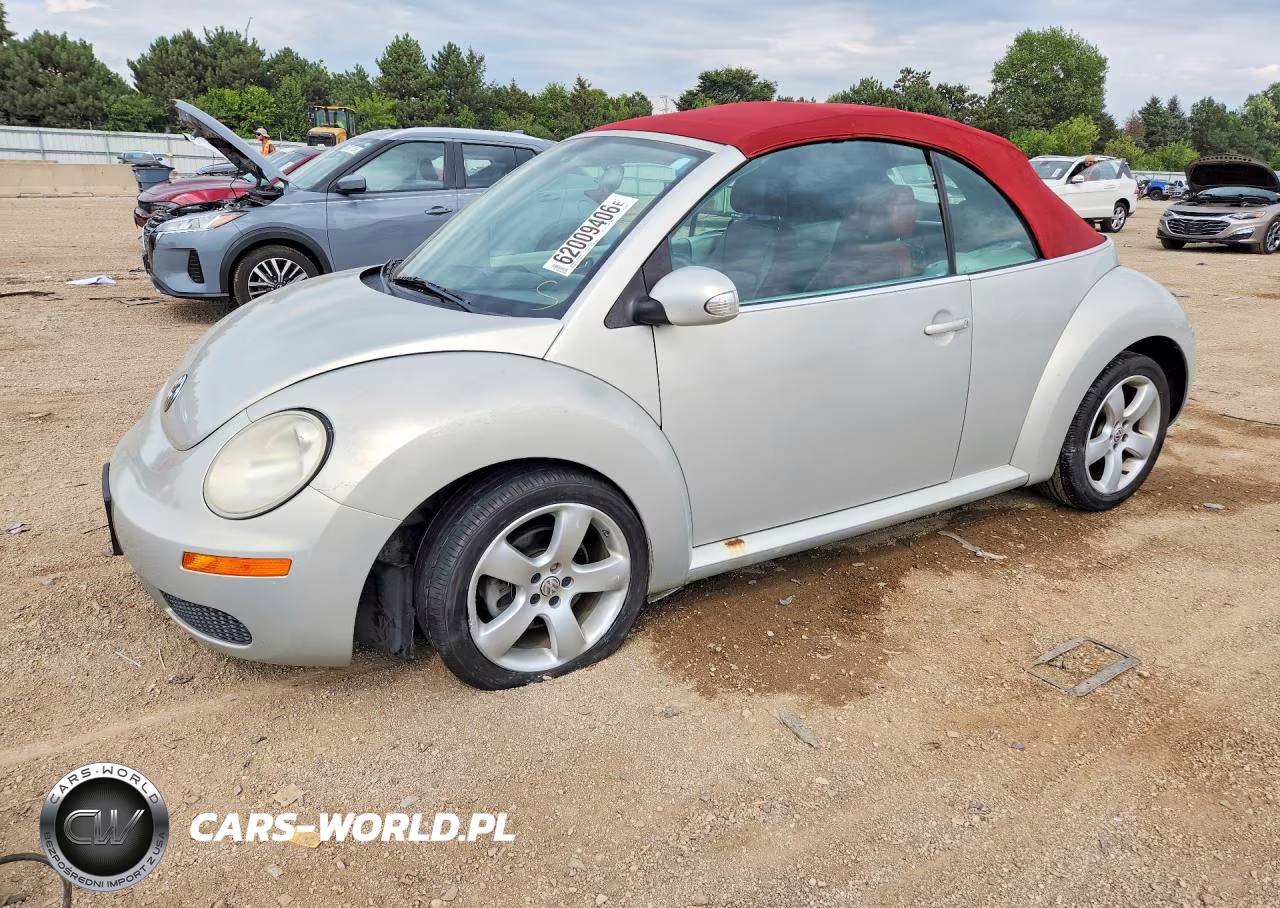2009 Volkswagen New Beetle Blush Edition