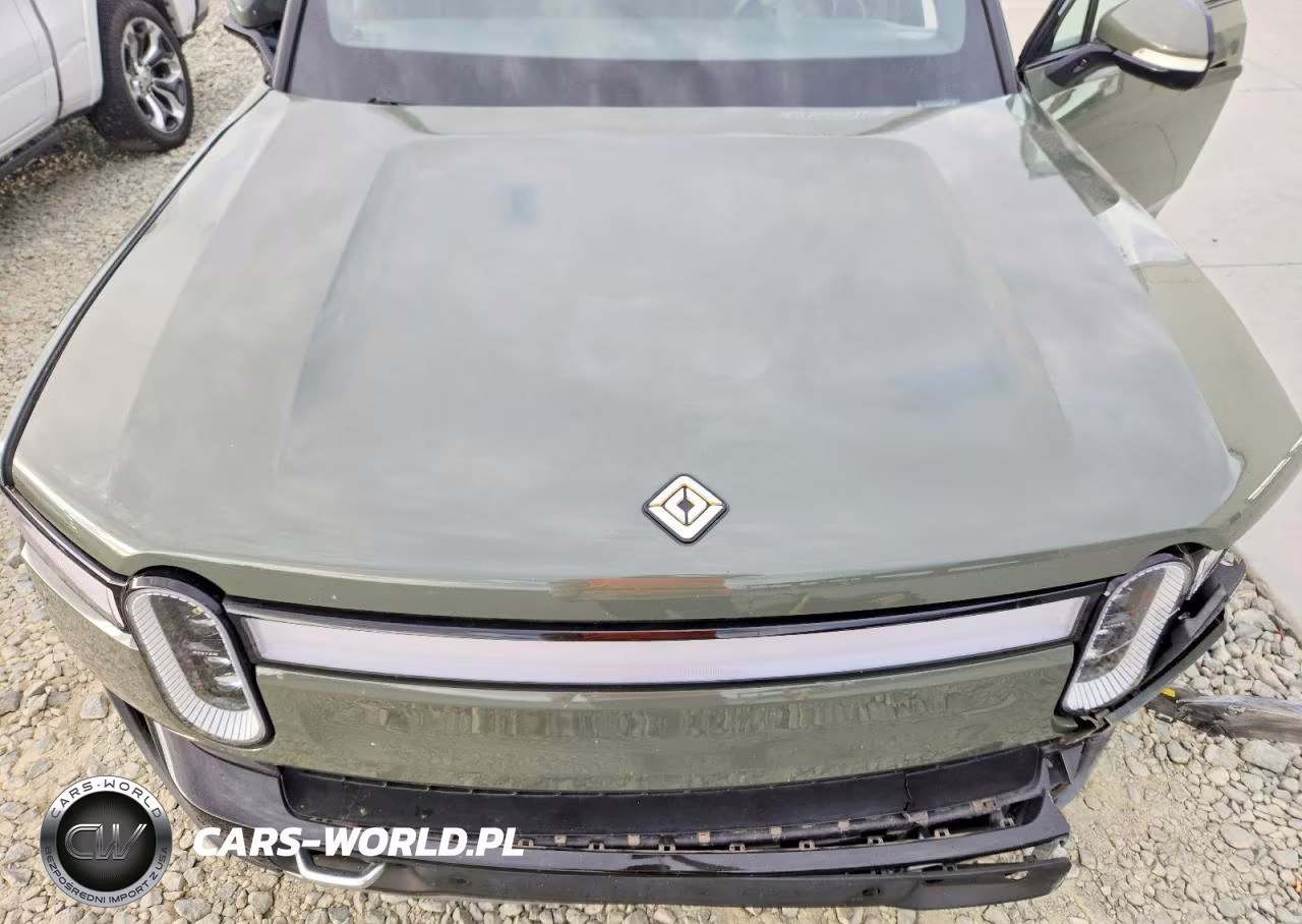 2022 Rivian R1T Launch Edition VIN:7FCTGAAL4NN004385 - 11