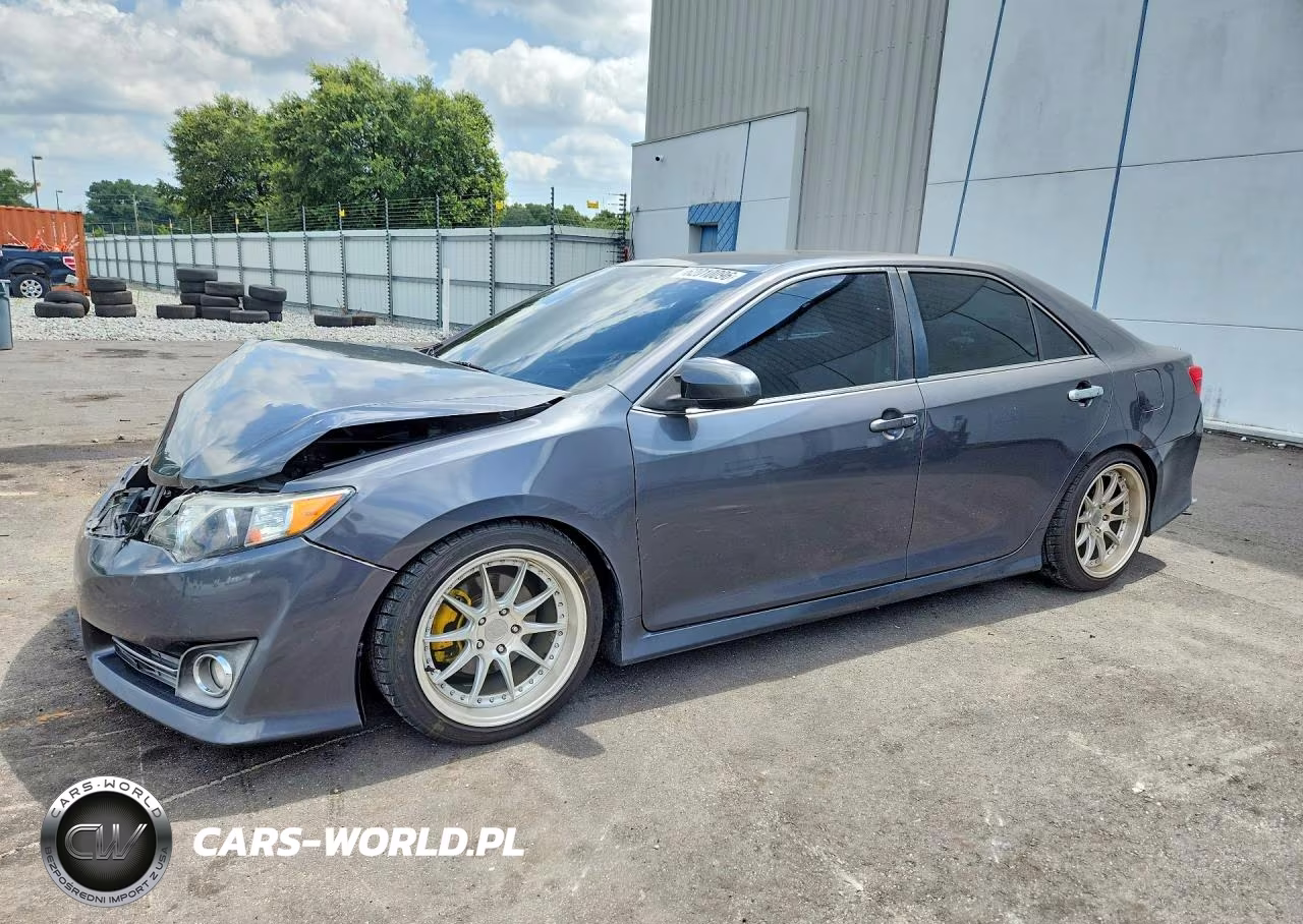 2012 Toyota Camry Se – zdjęcie 1 z 12