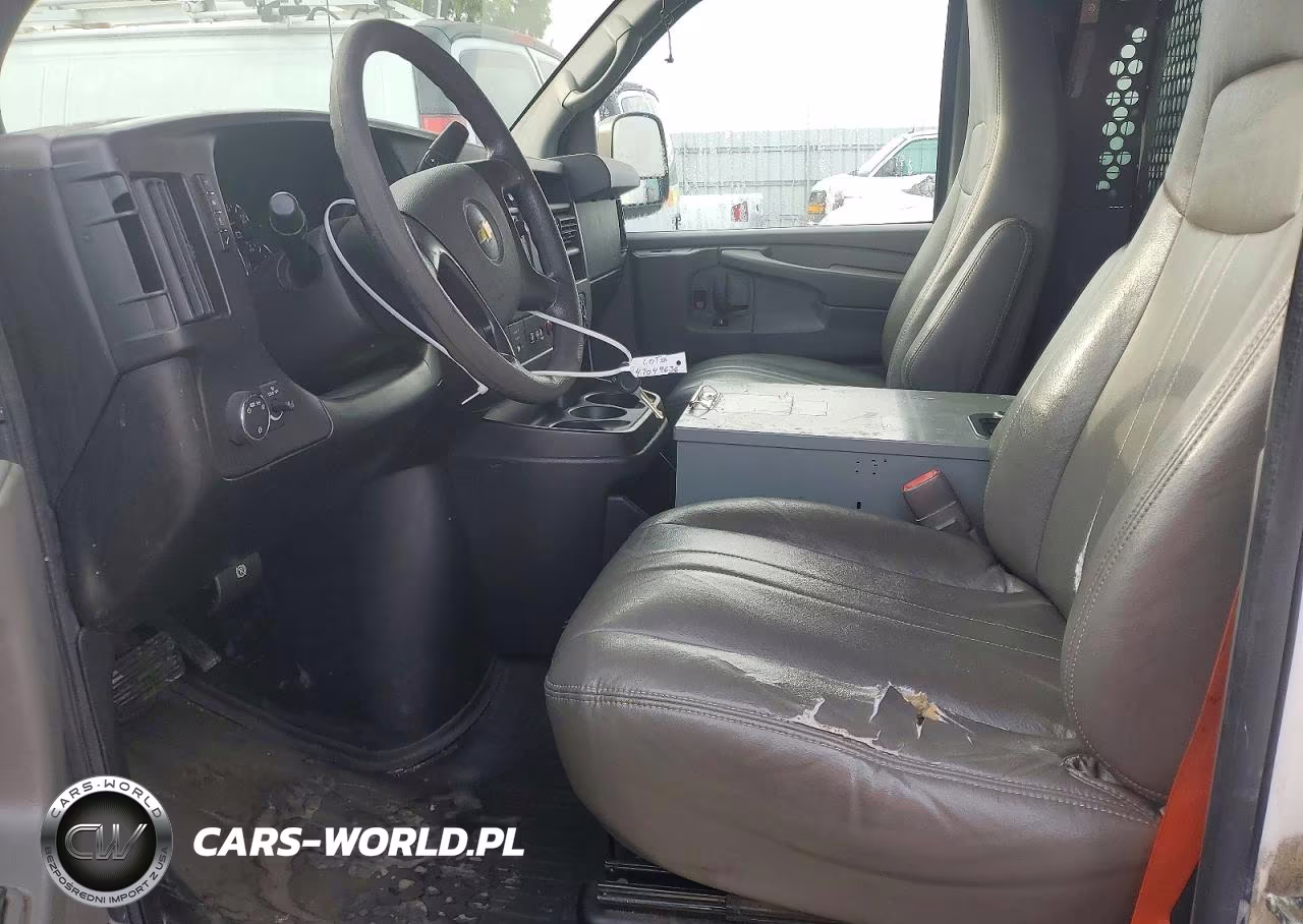 2014 Chevrolet Express 2500 Cargo Utility - Service Van VIN:1GCWGFCB9E1119690 - 7