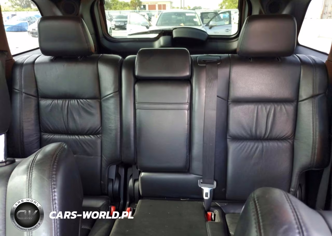 2011 Jeep Grand Cherokee Laredo VIN:1J4RS4GG6BC611397 - 10