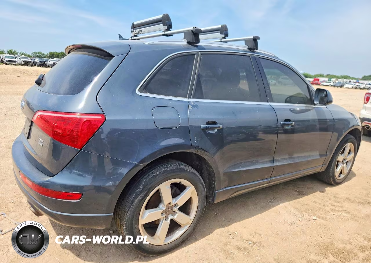2010 Audi Q5 Premium VIN:WA1CKAFP2AA098603 - 3