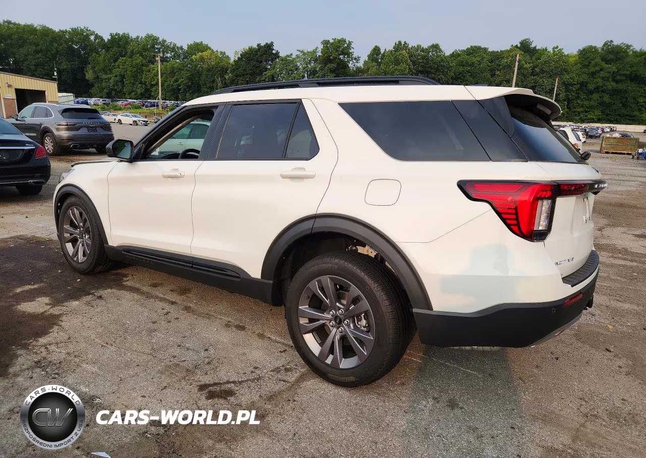2026 Ford Explorer Active VIN:1FMUK8DH2TGB62214 - 2
