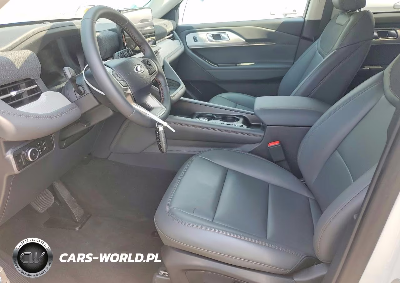 2026 Ford Explorer Active VIN:1FMUK8DH2TGB62214 - 7