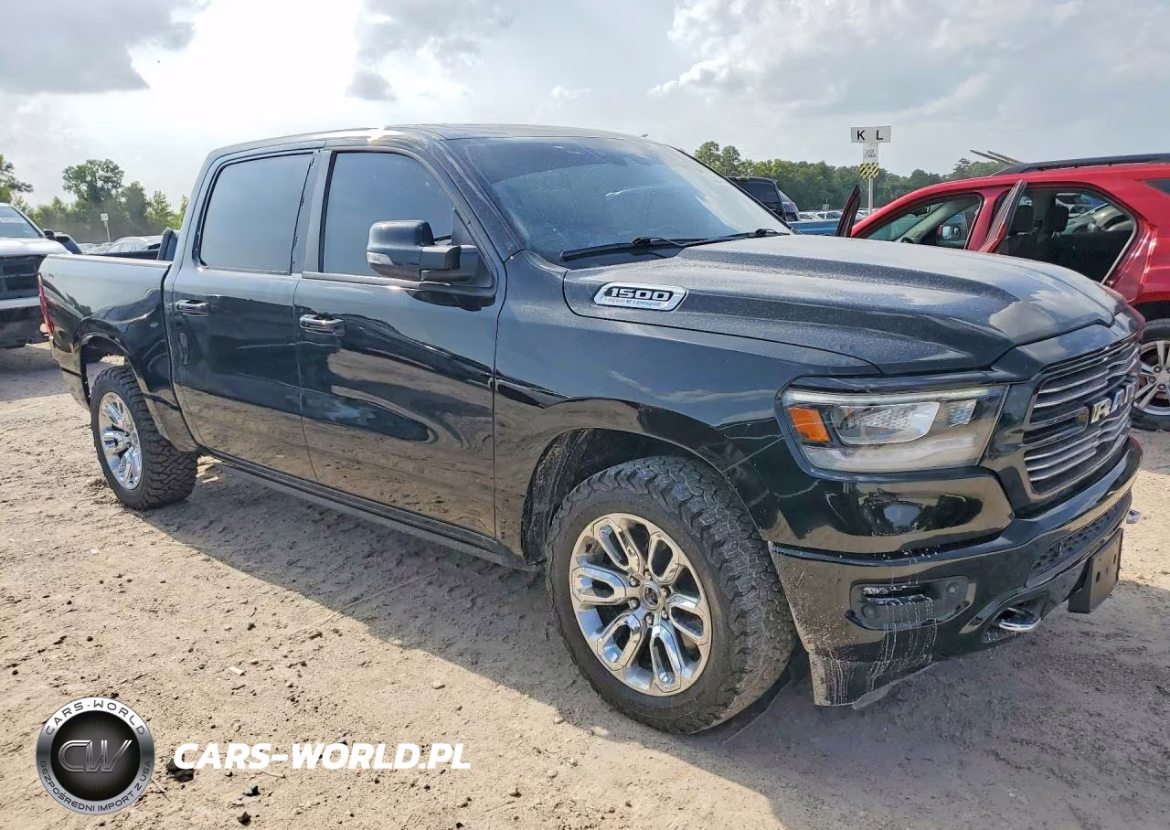 2024 Ram 1500 Laramie VIN:1C6SRFJT6RN136425 - 4