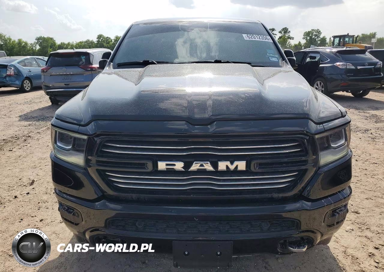 2024 Ram 1500 Laramie VIN:1C6SRFJT6RN136425 - 5