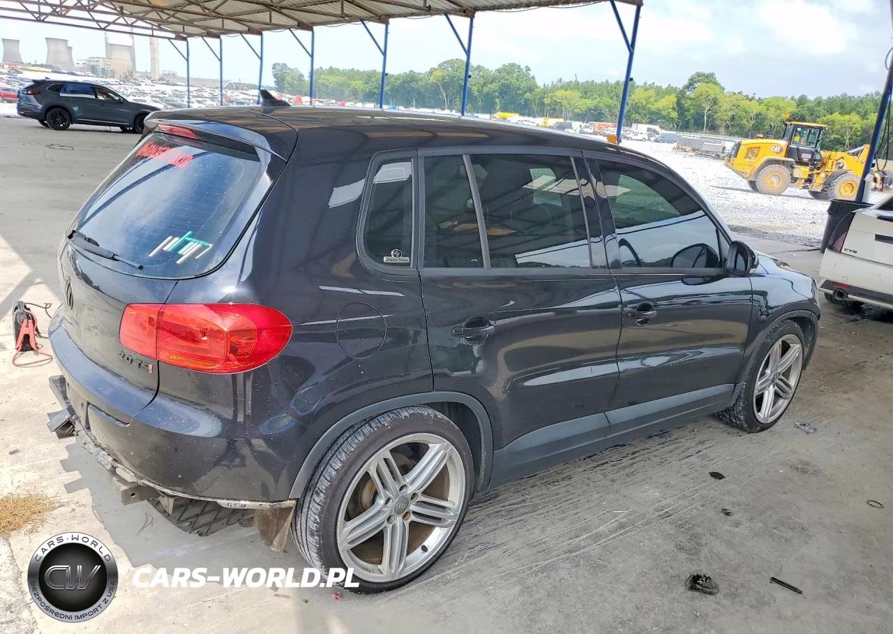 2015 Volkswagen Tiguan S VIN:WVGAV7AX9FW615657 - 3
