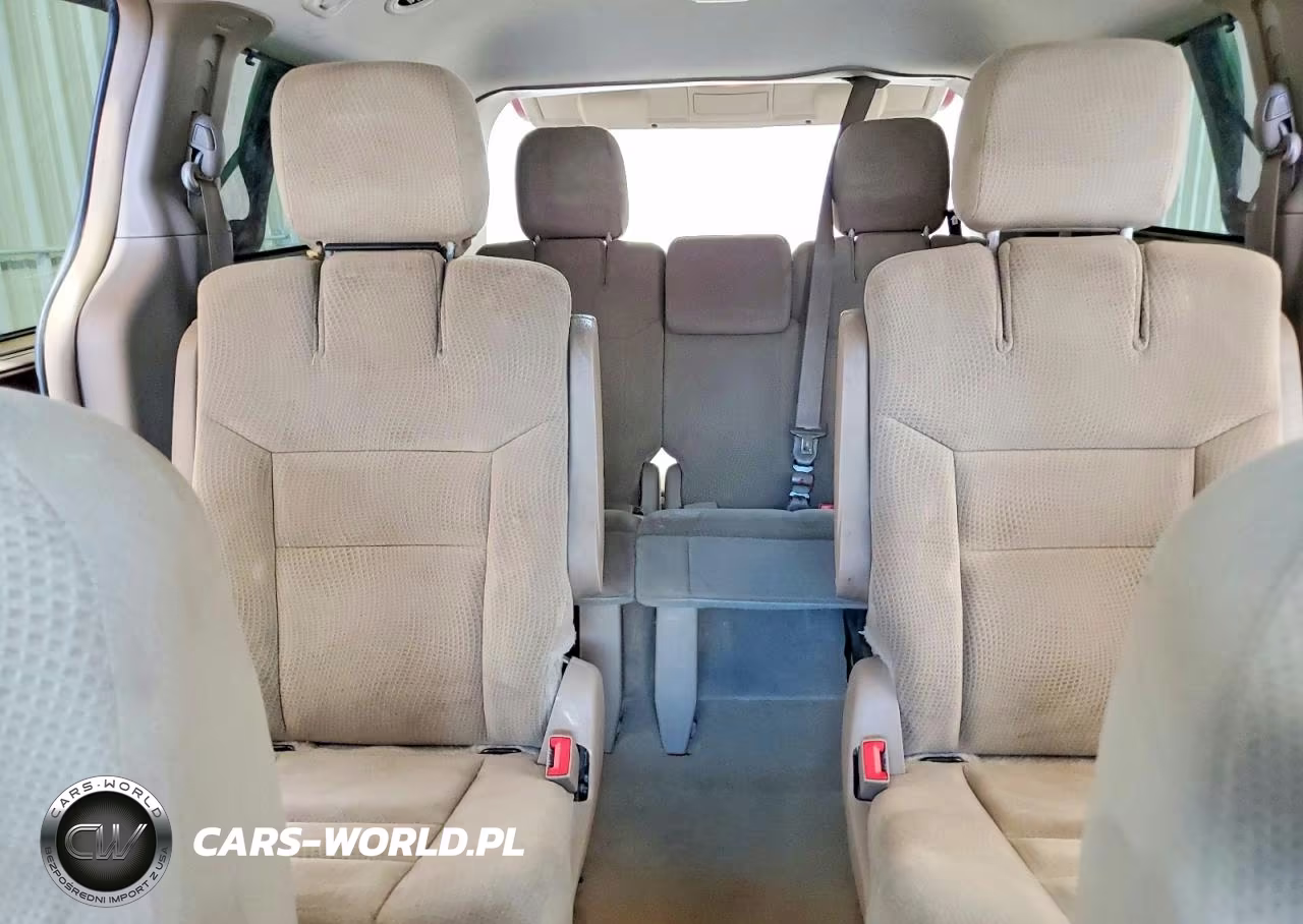 2016 Chrysler Town & Country Touring VIN:2C4RC1BG5GR283879 - 10