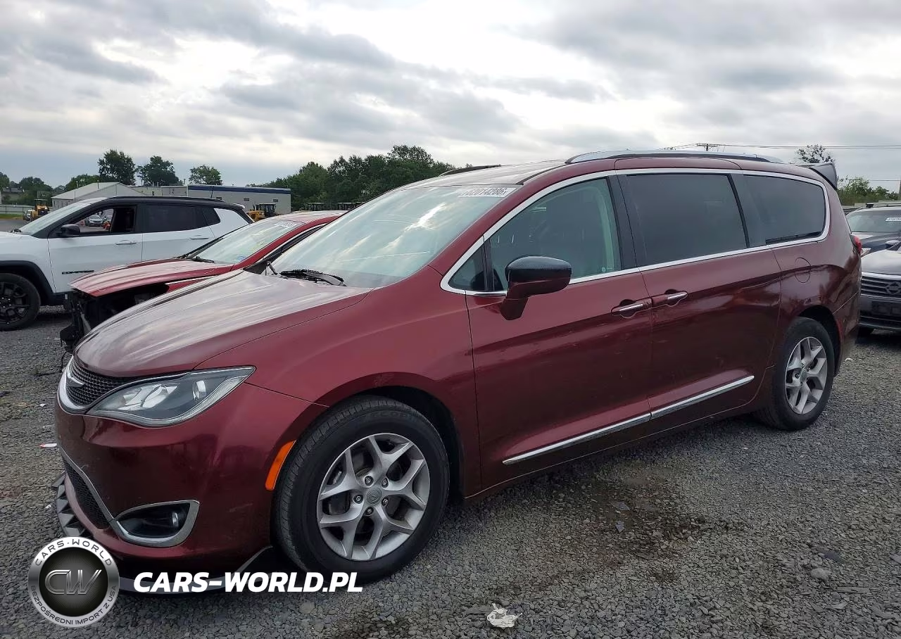 2018 Chrysler Pacifica Touring L Plus