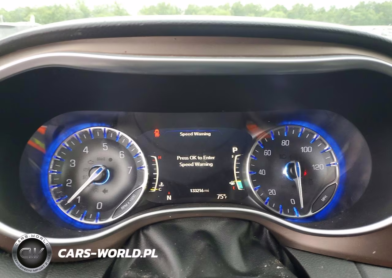 2018 Chrysler Pacifica Touring L Plus VIN:2C4RC1EG1JR270730 - 9