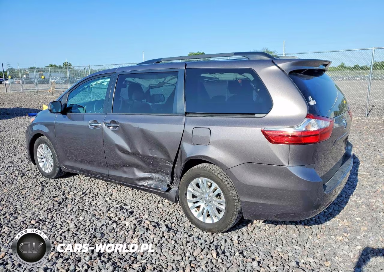 2015 Toyota Sienna Xle 8-Passenger VIN:5TDYK3DC3FS687323 - 2