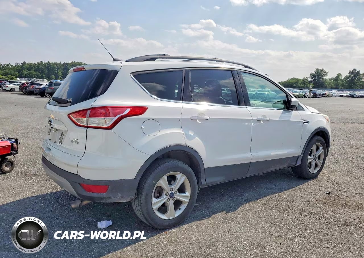 2016 Ford Escape Se VIN:1FMCU9G96GUC32935 - 3