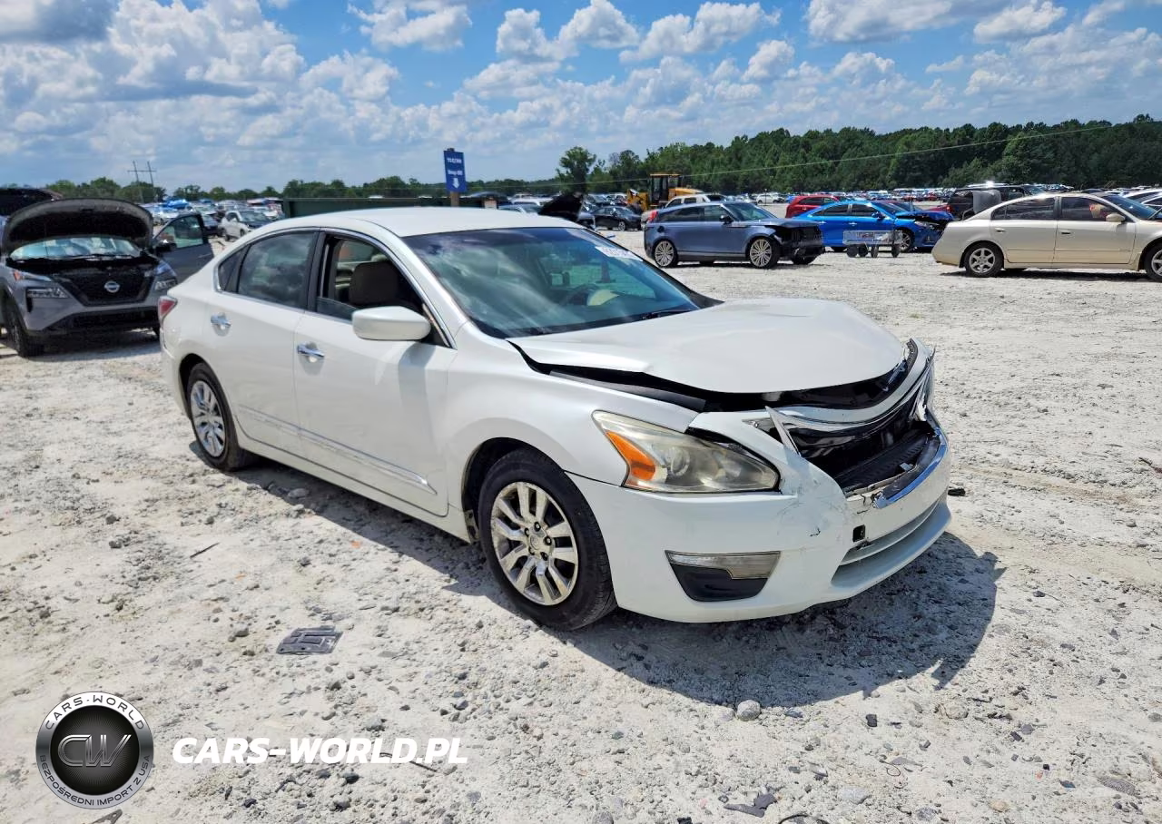 2015 Nissan Altima 2.5 S VIN:1N4AL3AP7FC102661 - 4